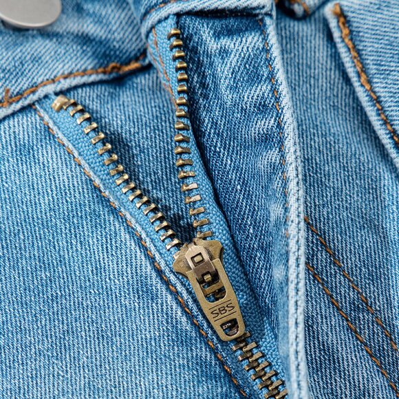 ๐ Dusk Blue Acid Wash Denim Skirt with Bowknot โ High-Waist & Head-Turning! - Picture 4 of 7